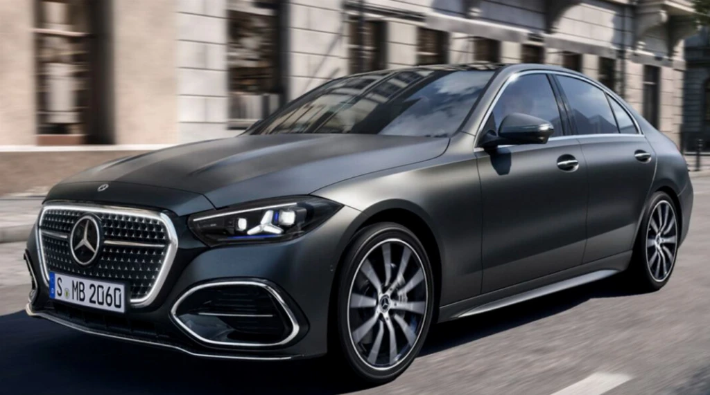 Mercedes C-Class 2027 отримав новий дизайн і технології, але головний сюрприз захований під капотом