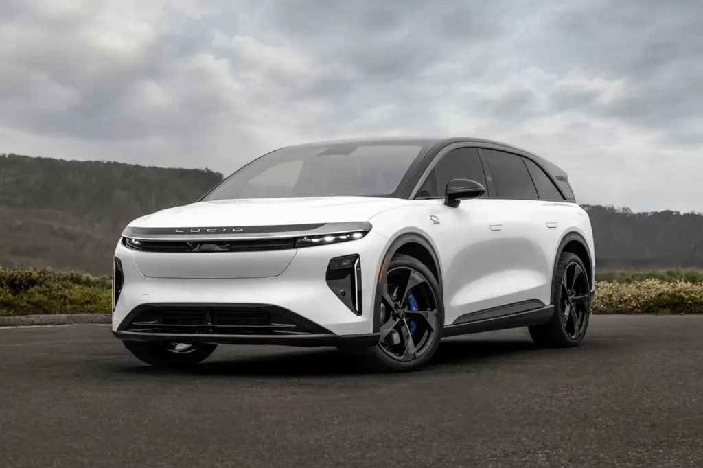 Від $125 900: електрокросовер Lucid Gravity отримав флагманську версію на понад 1000 сил