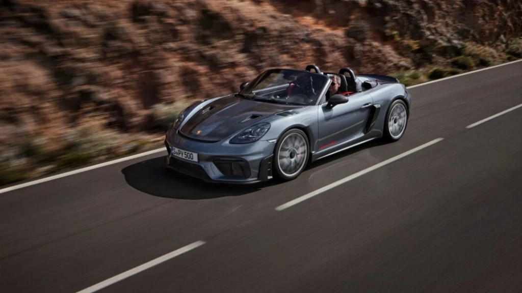 Електричний Porsche 718 покажуть 24 листопада: що відомо про новий спорткар